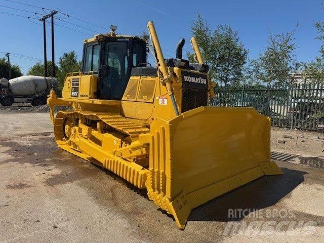 Komatsu D65EX-18 ブルドーザー