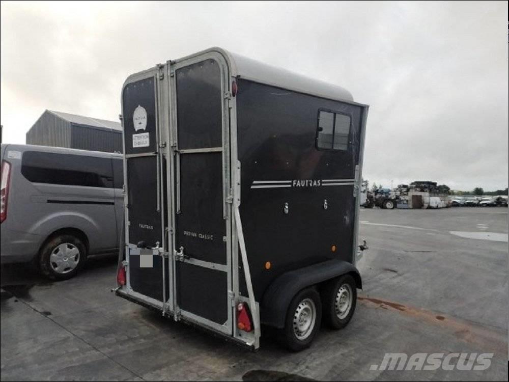  FAUTRAS PROVAN 家畜輸送用トレーラー