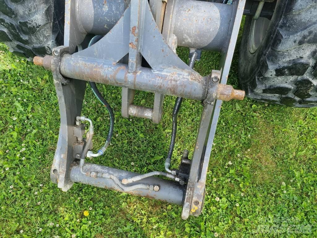 Volvo L25B スキッドステアローダー