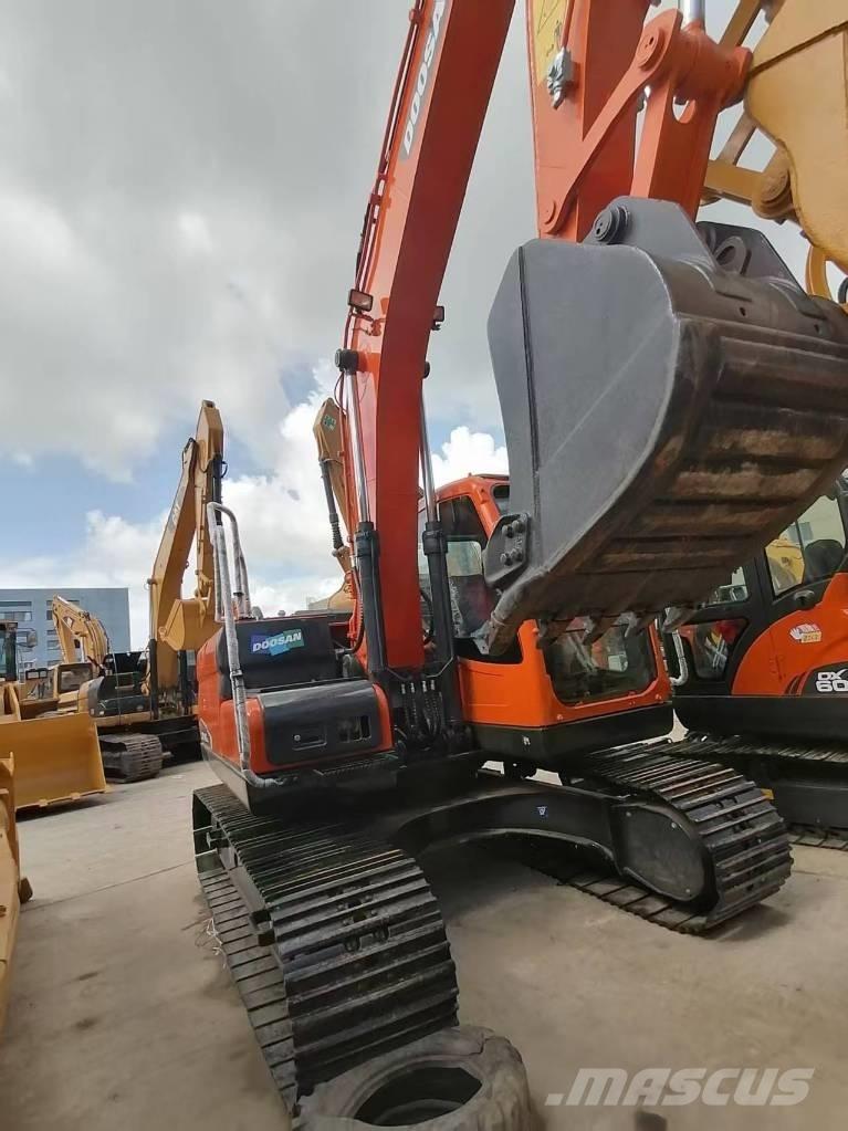 Doosan DX 140 大型油圧ショベル12t以上（パワーショベル・ユンボ）