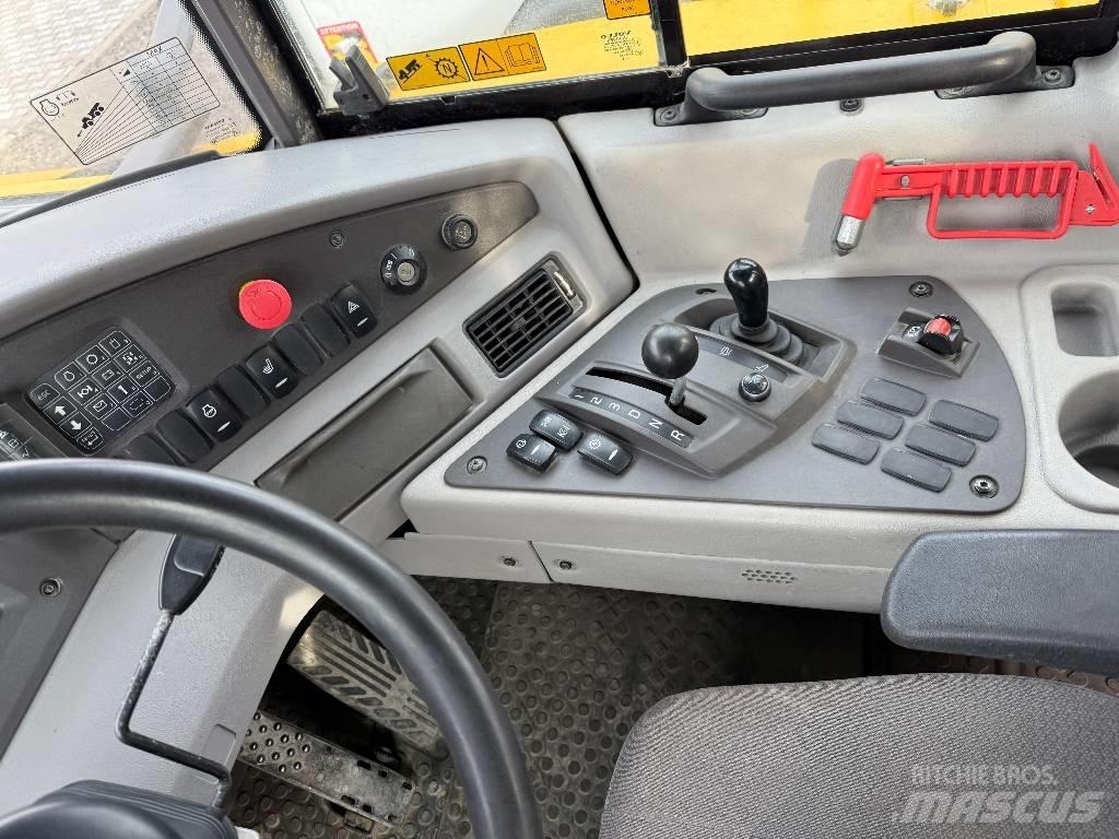 Volvo A 25 G アーティキュレート式ダンプトラック