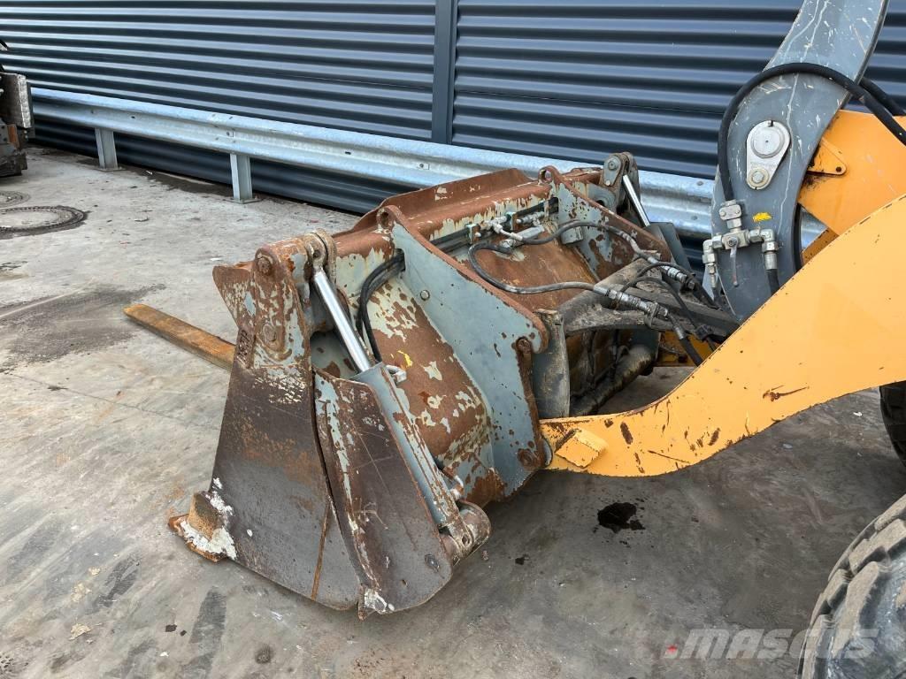 Liebherr L 506 ホイールローダー・タイヤショベル