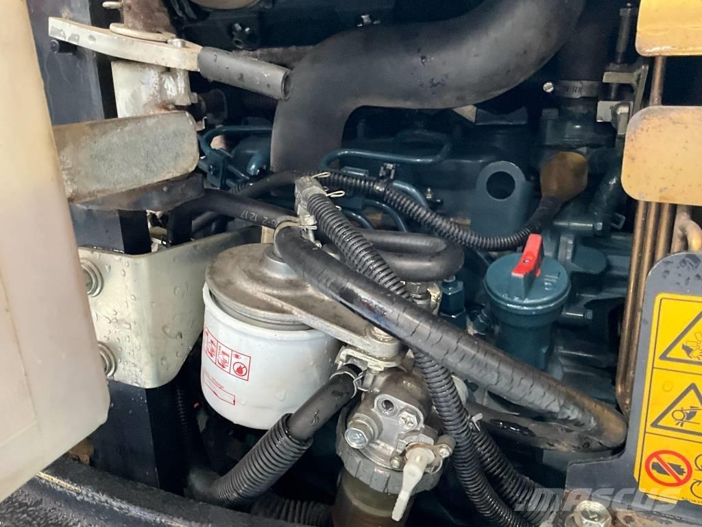 Kubota U 27-4 ミニ油圧ショベル 7t以下（ミニユンボ・ミニディガー）