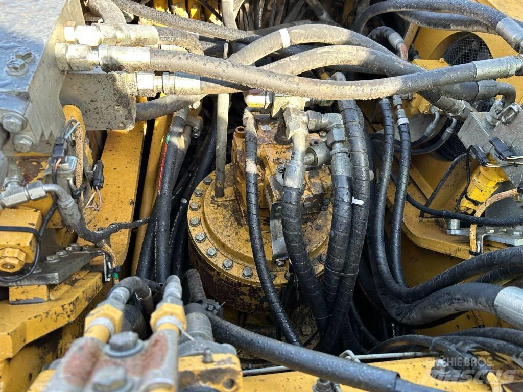 CAT 330 D L 大型油圧ショベル12t以上（パワーショベル・ユンボ）
