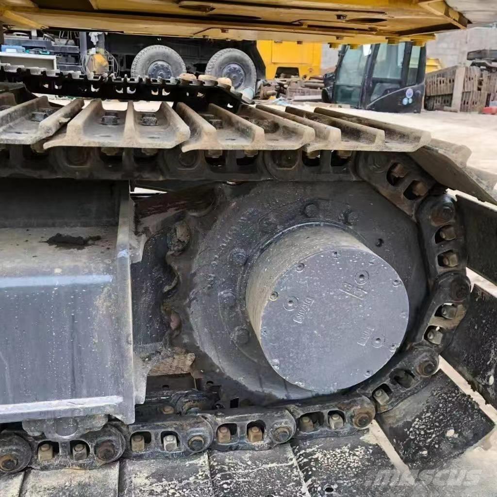 Komatsu PC 60 大型油圧ショベル12t以上（パワーショベル・ユンボ）