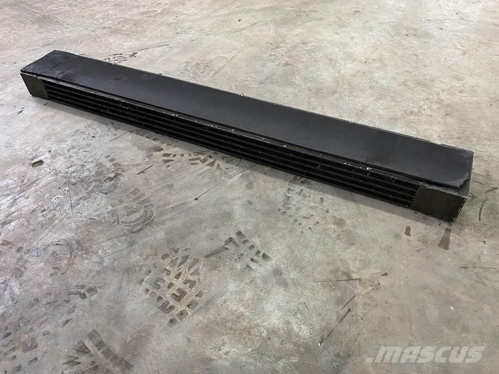 Liebherr A934C ラジエター