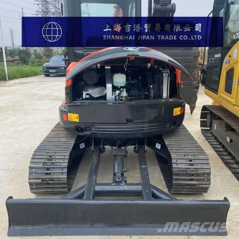 Kubota U 55-4 ミニ油圧ショベル 7t以下（ミニユンボ・ミニディガー）