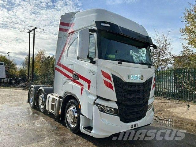 Iveco S-Way 570 中古トラクターヘッド | トレーラーヘッド