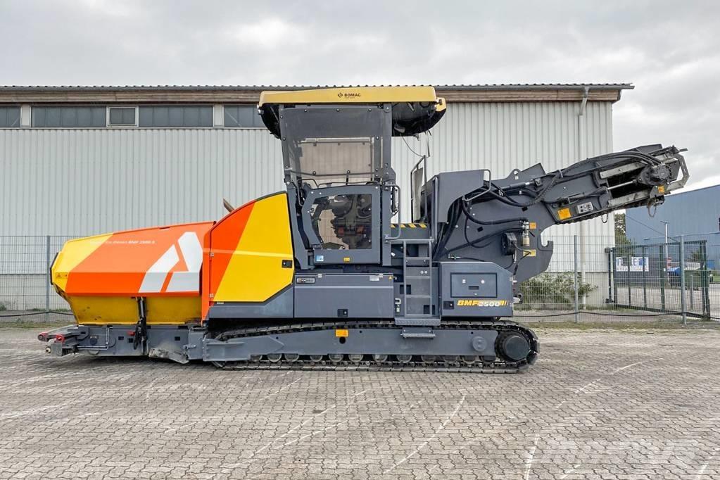 Bomag BMF 2500 S アスファルトフィニッシャ