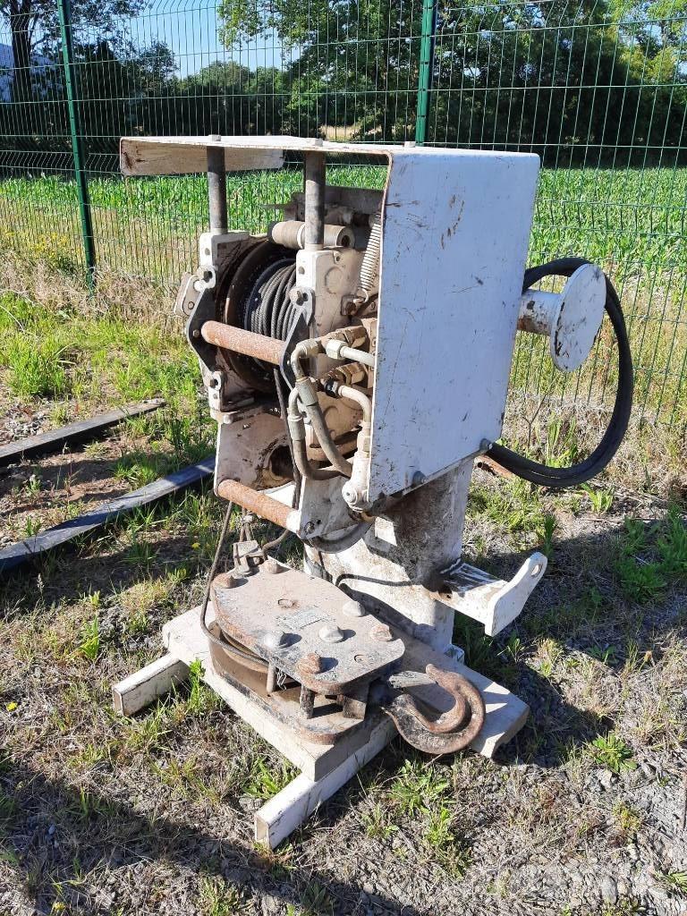 Bobcat Treuil / Winch テレスコーピックハンドラー