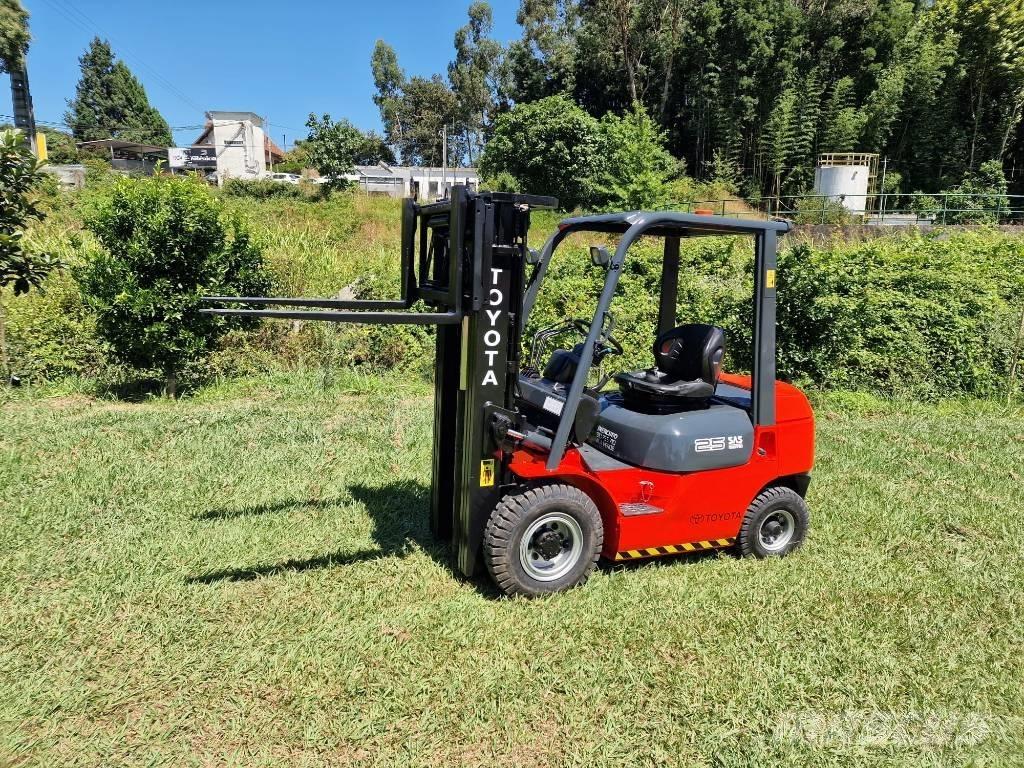Toyota 25 ディーゼル・軽油