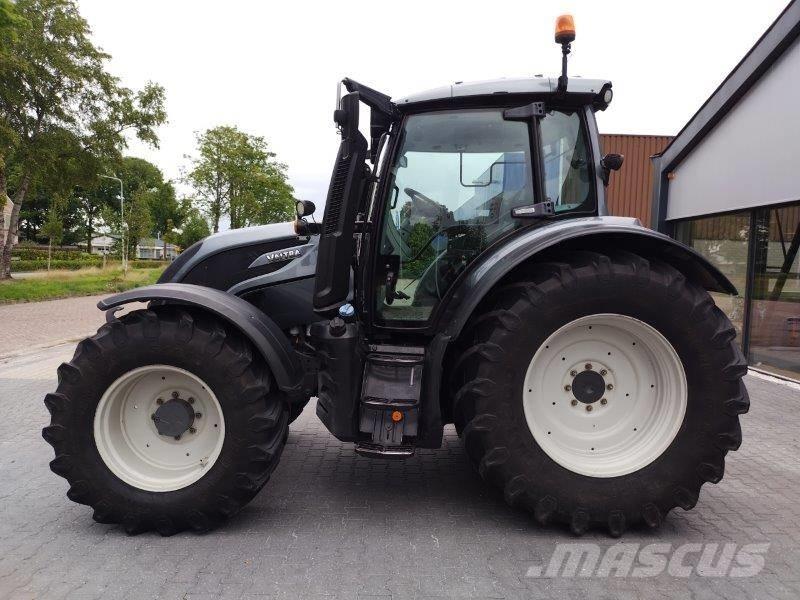 Valtra N174 V トラクター