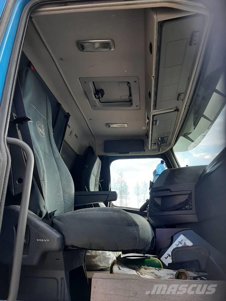 Volvo FH 13 キャブ付きシャーシ