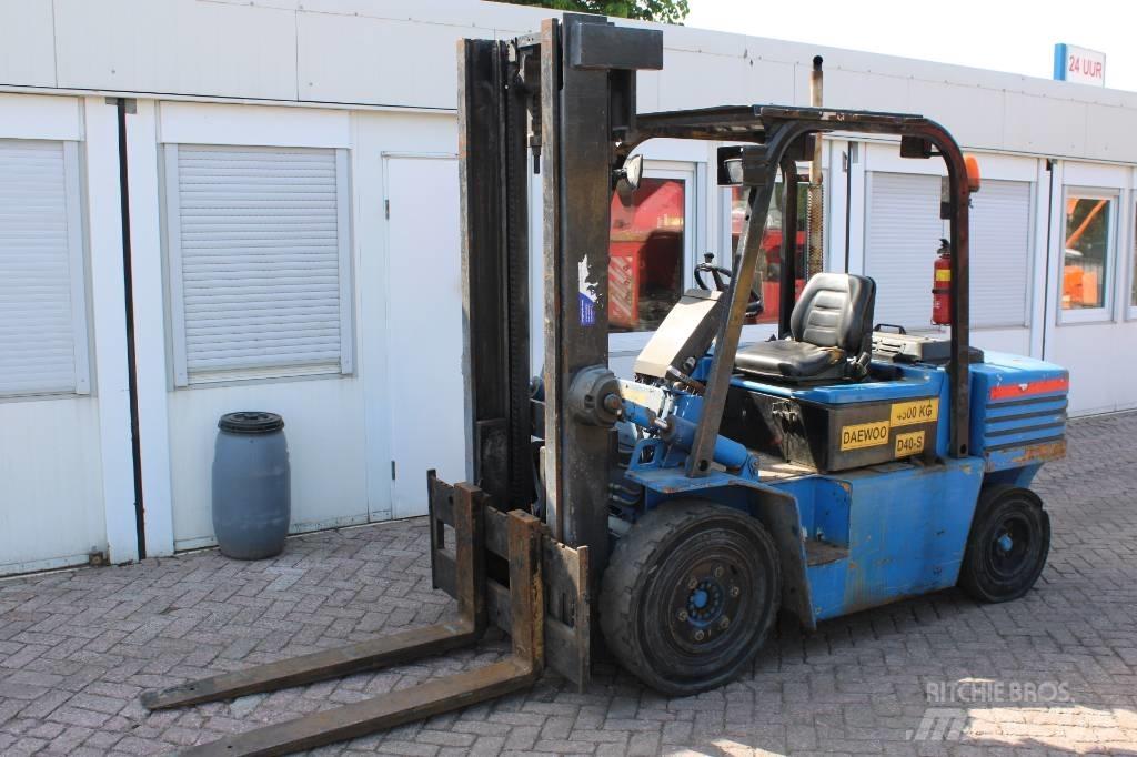 Daewoo D 40 S ディーゼル・軽油