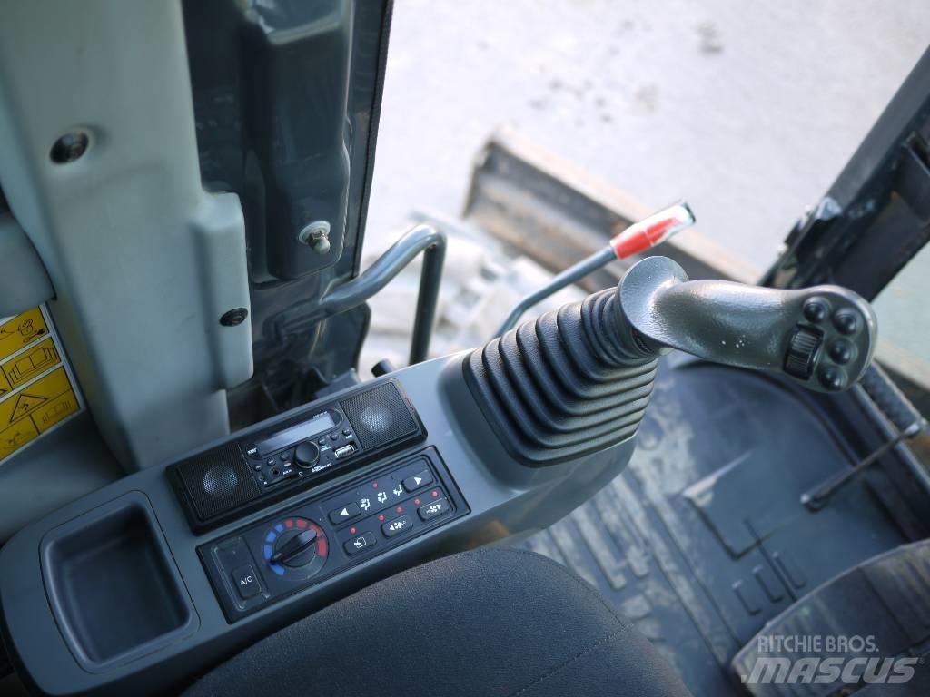 Komatsu PC 80 MR-3 中型油圧ショベル 7ｔ-12ｔ（ユンボ・パワーショベル・バックホー）