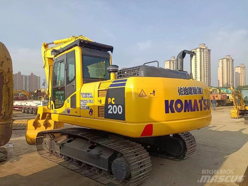 Komatsu pc200-8 大型油圧ショベル12t以上（パワーショベル・ユンボ）