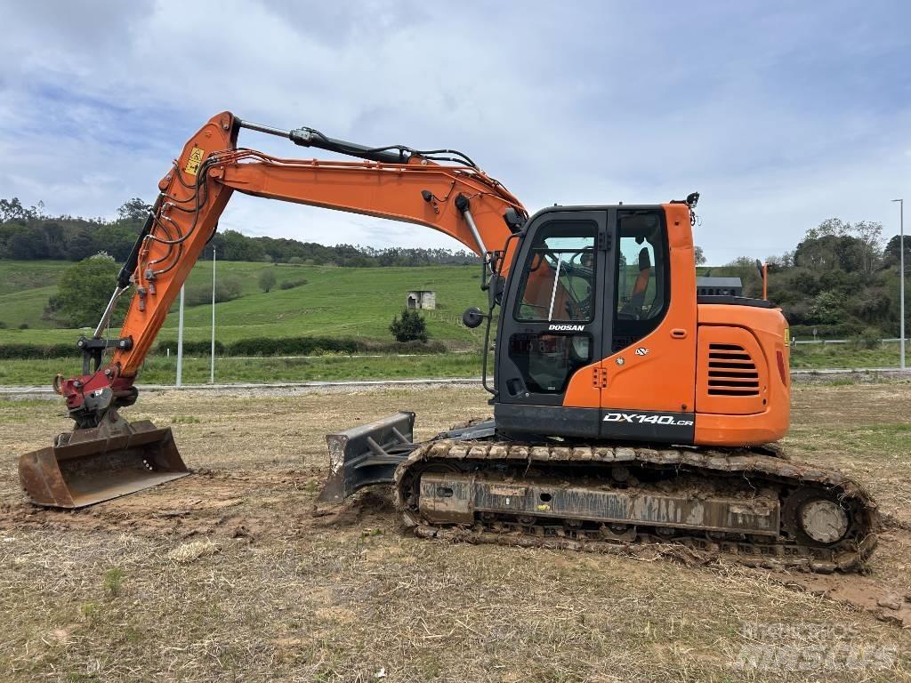 Doosan DX 140 大型油圧ショベル12t以上（パワーショベル・ユンボ）