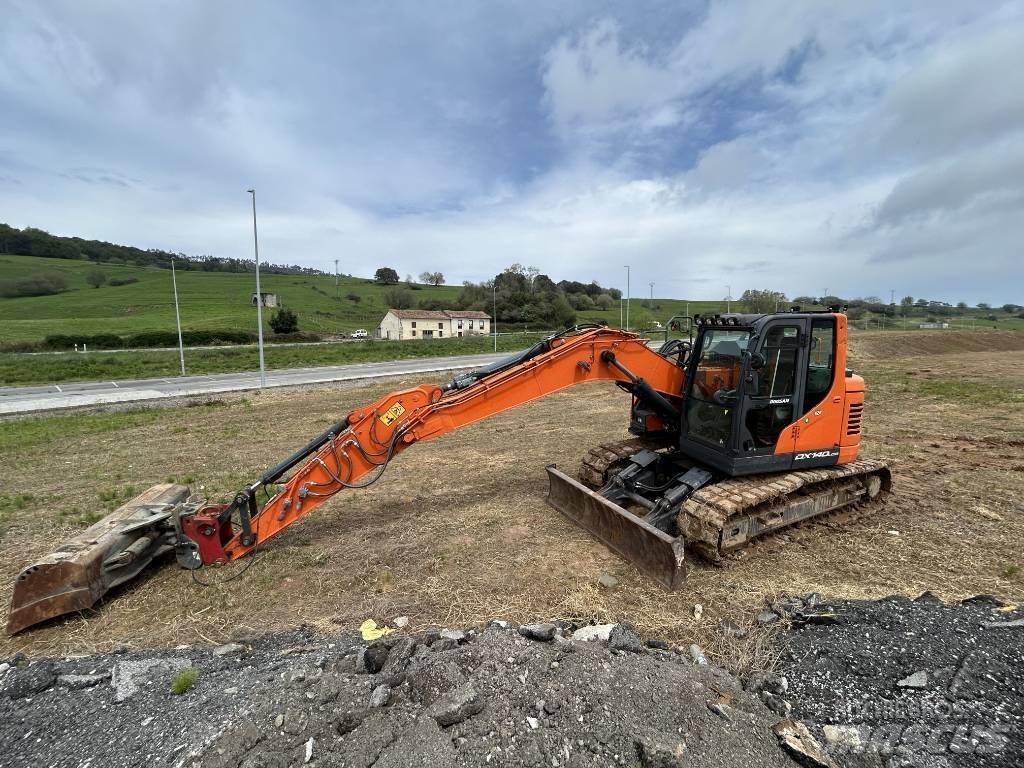 Doosan DX 140 大型油圧ショベル12t以上（パワーショベル・ユンボ）