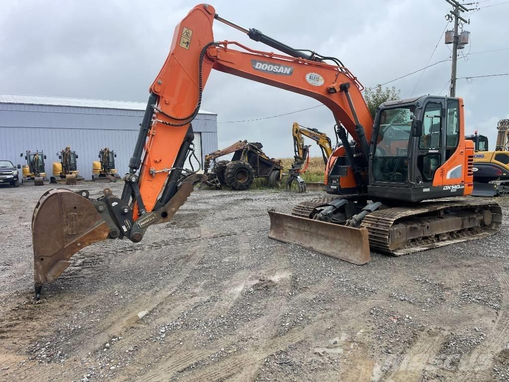 Doosan DX 140 LCR 大型油圧ショベル12t以上（パワーショベル・ユンボ）