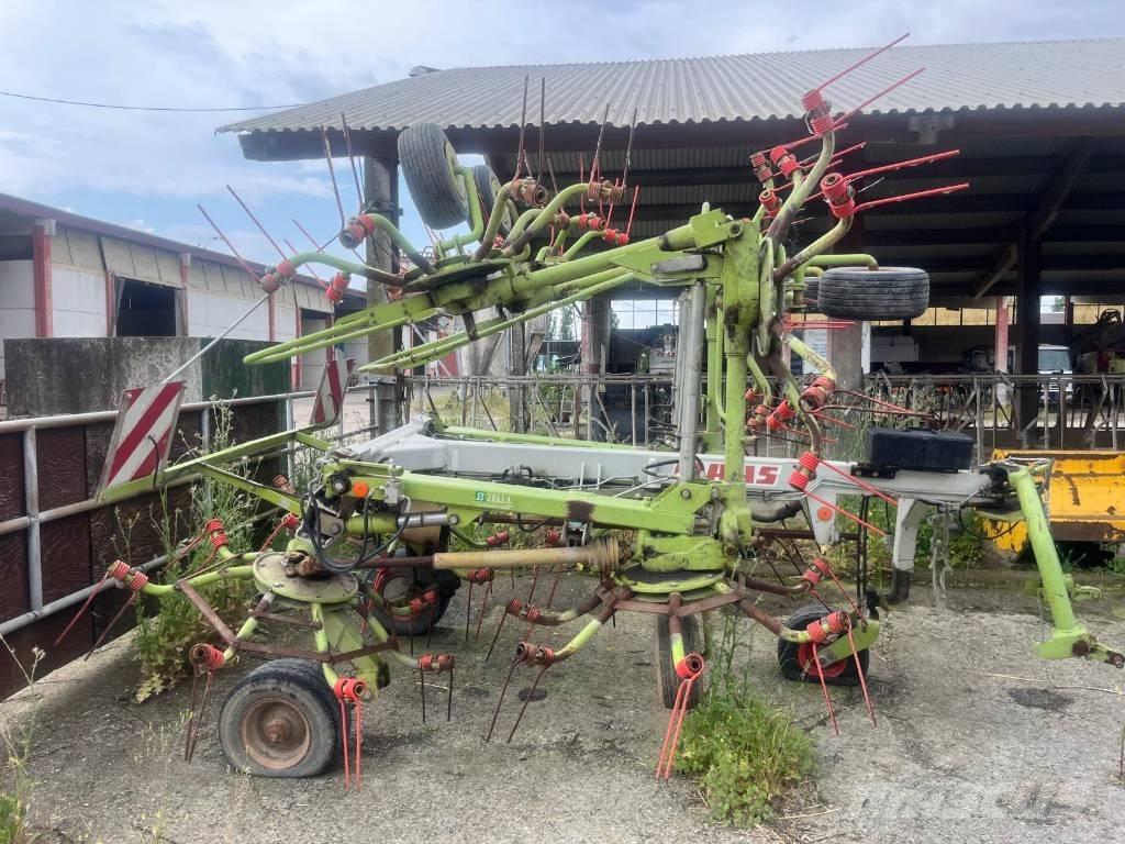 CLAAS Volto 1050 T テッダー・テッダーレーキ