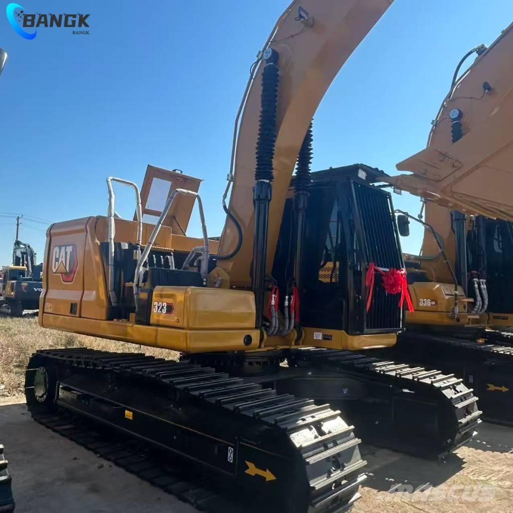 CAT 323 大型油圧ショベル12t以上（パワーショベル・ユンボ）