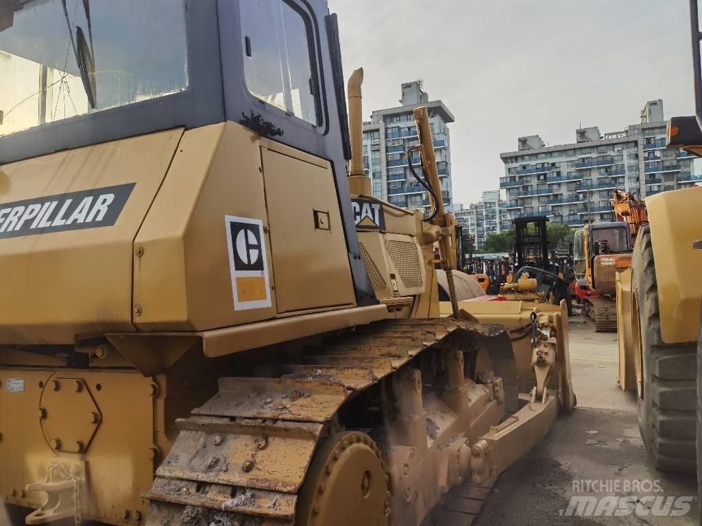 CAT D 6 G ブルドーザー