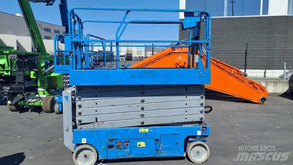 GENIE GS4047 シザースリフト