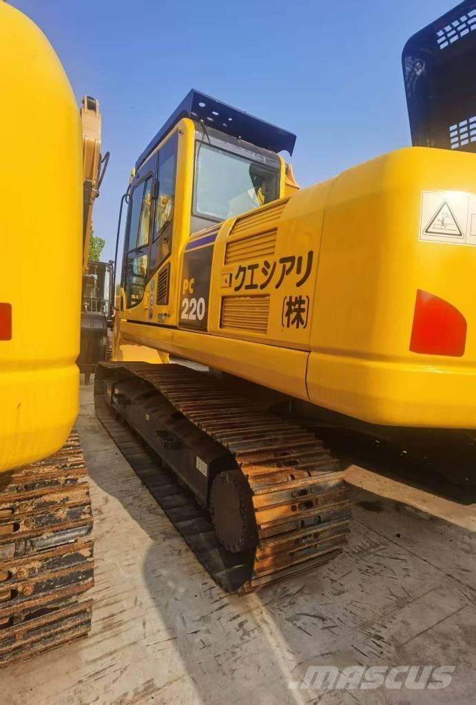 Komatsu PC 220-8 大型油圧ショベル12t以上（パワーショベル・ユンボ）
