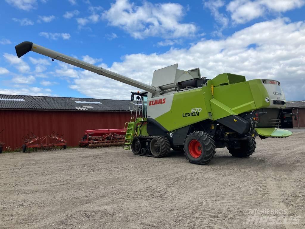 CLAAS LEXION 670 TT コンバイン