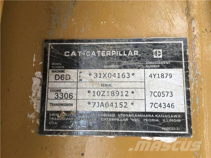 CAT D 6 D ブルドーザー