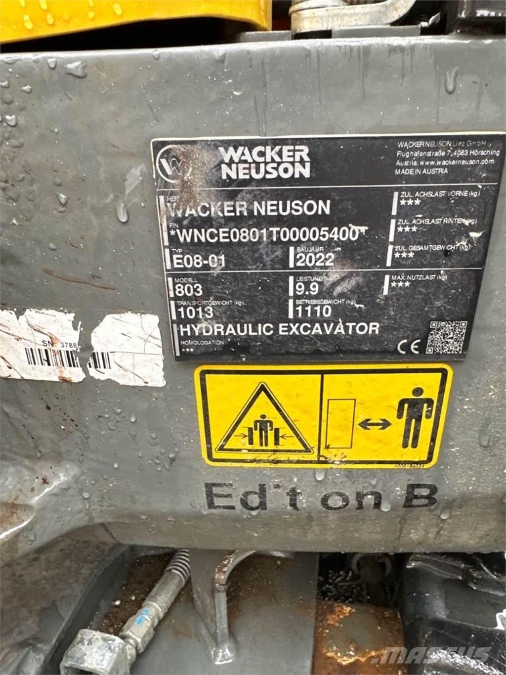 Wacker Neuson 803 大型油圧ショベル12t以上（パワーショベル・ユンボ）