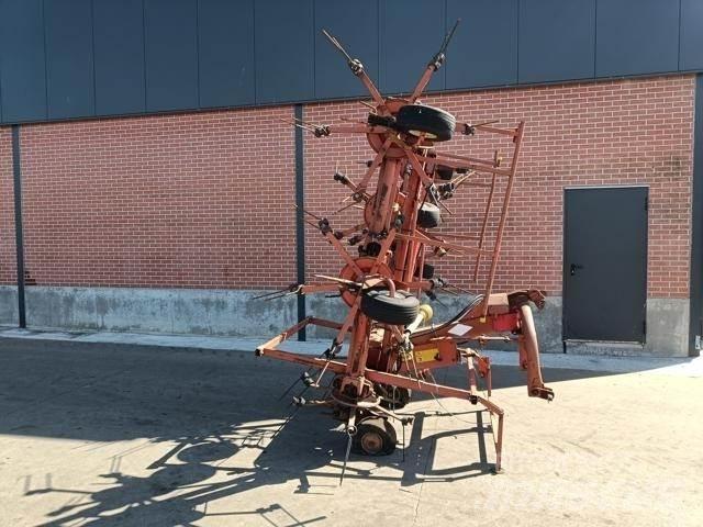 Kuhn GF8501 MH テッダー・テッダーレーキ