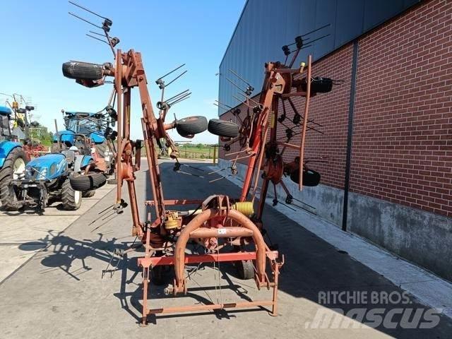 Kuhn GF8501 MH テッダー・テッダーレーキ