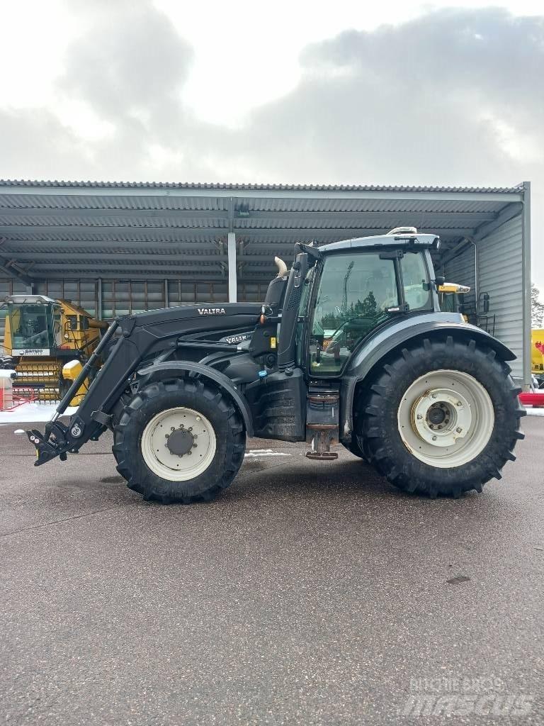 Valtra T 194 Versu トラクター