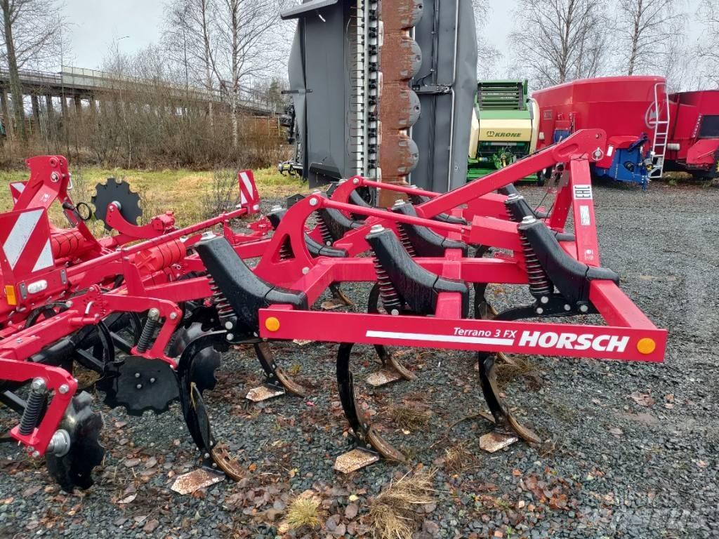 Horsch Terrano 3 FX カルチベーター