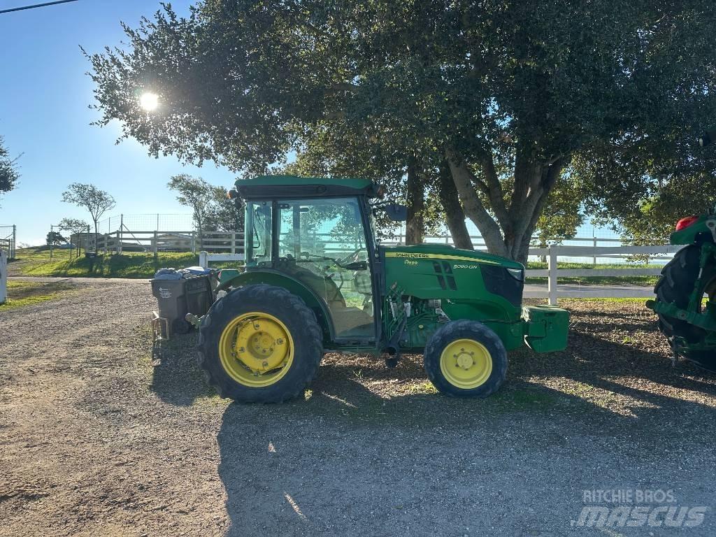 John Deere 5090 GN トラクター