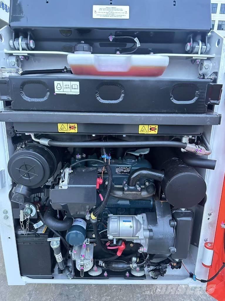 Bobcat S70 スキッドステアローダー