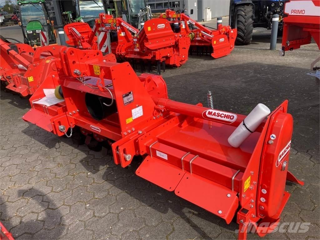 Maschio C 250 土壌準備作業