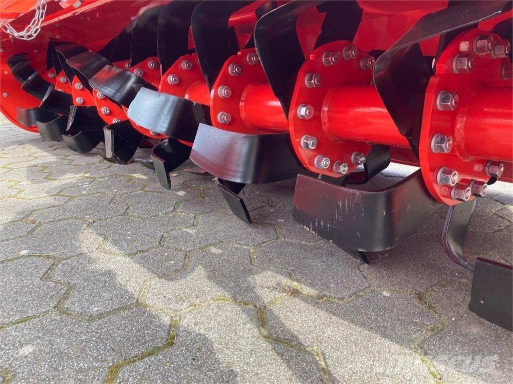 Maschio C 250 土壌準備作業