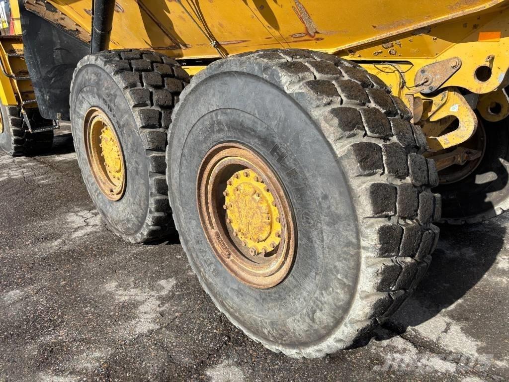 CAT 730 C2 (Tailgate) アーティキュレート式ダンプトラック