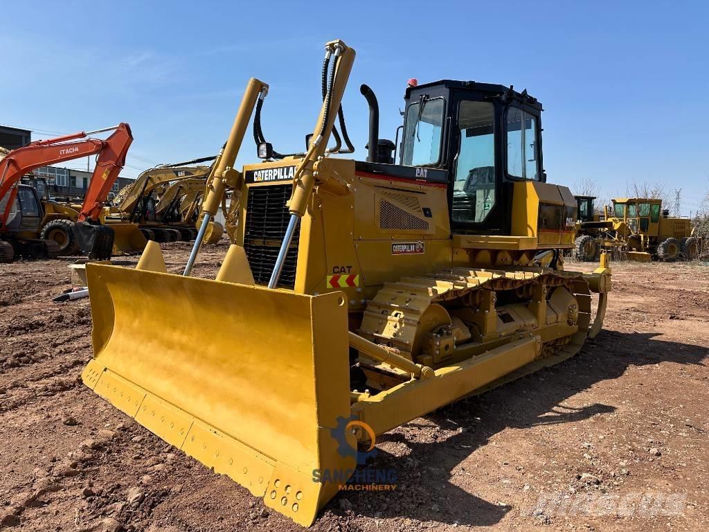 CAT D 6 G ブルドーザー