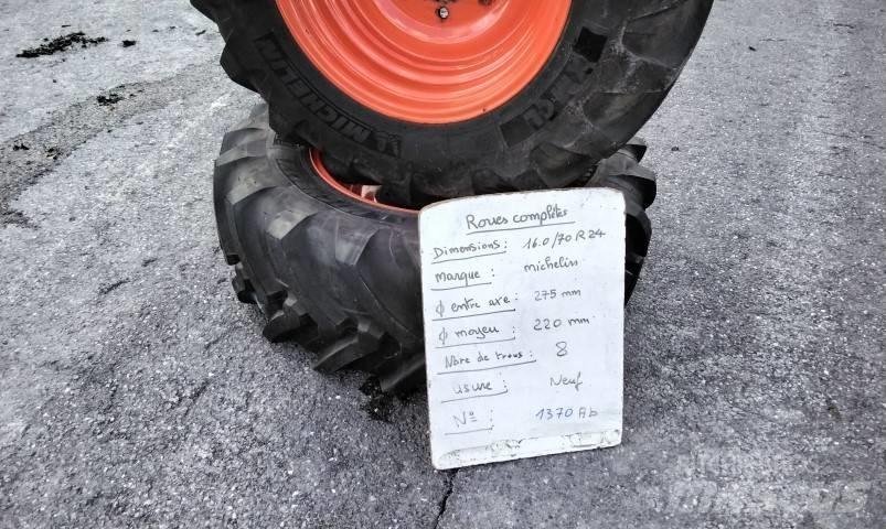 Michelin 400/70R24 タイヤ、ホイル、リム
