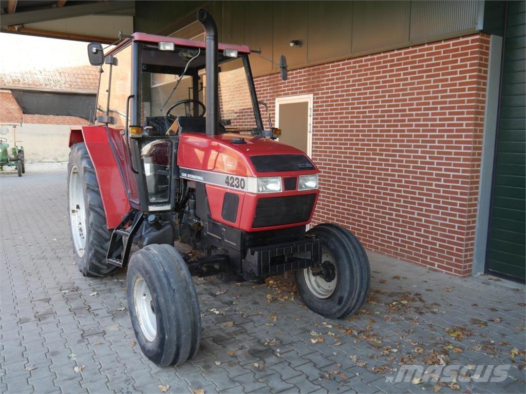 Case IH 4230 2wd トラクター