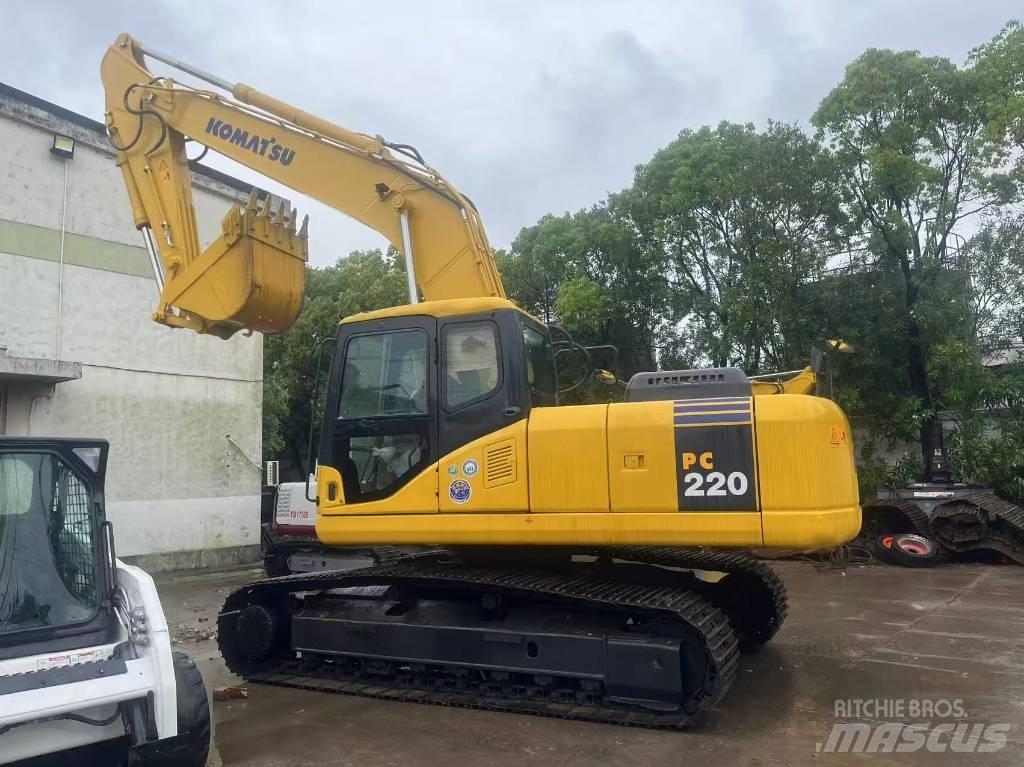 Komatsu PC 220-7 大型油圧ショベル12t以上（パワーショベル・ユンボ）
