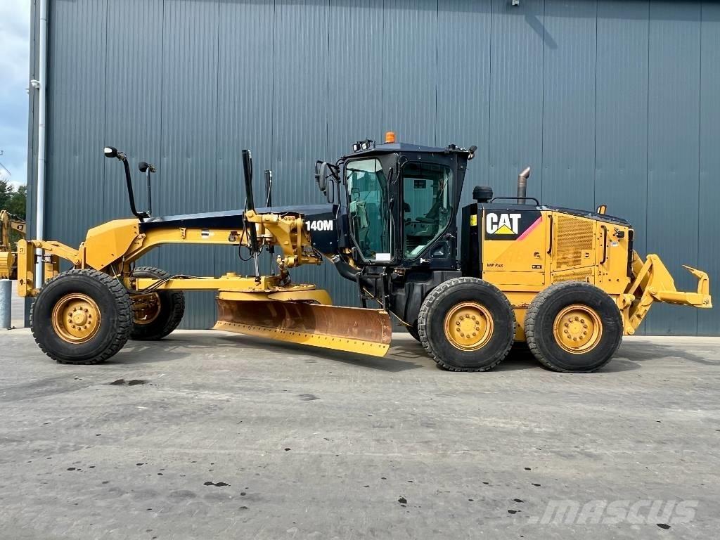 CAT 140M モーターグレーダー