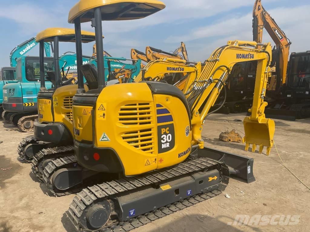 Komatsu PC30 ミニ油圧ショベル 7t以下（ミニユンボ・ミニディガー）