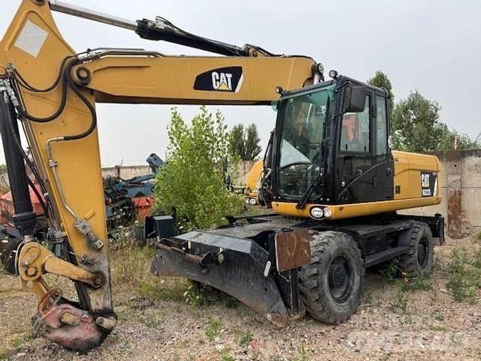 CAT M 322 D ホイール式油圧ショベル（パワーショベル・ユンボ・バックホー）