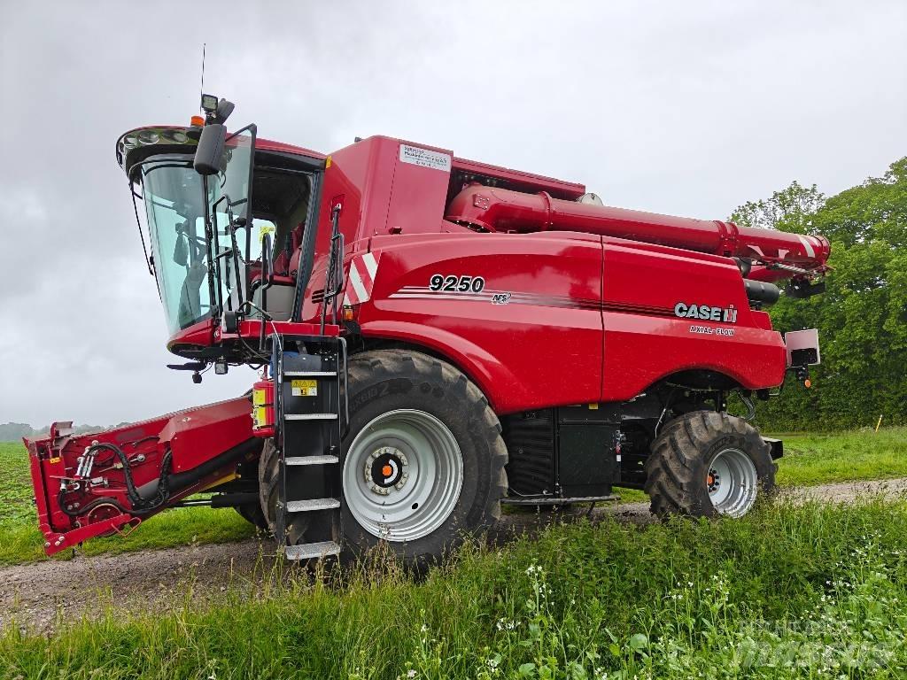 Case IH 9250 コンバイン