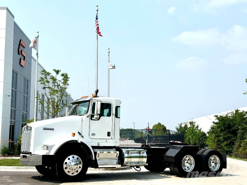 Kenworth T 800 中古トラクターヘッド | トレーラーヘッド