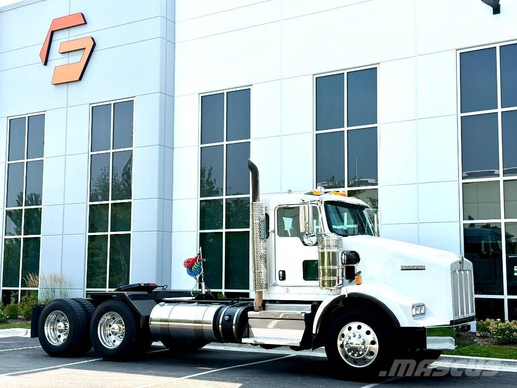 Kenworth T 800 中古トラクターヘッド | トレーラーヘッド